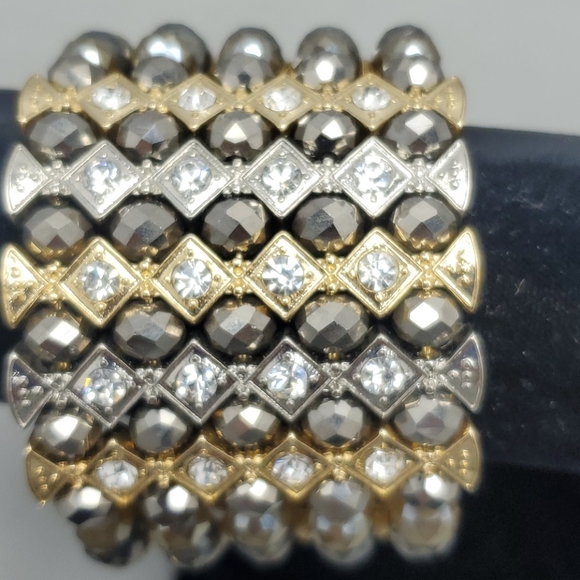 Ali khan open tassel bracelet - Picture 4 of 7